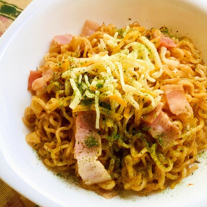 日清焼そば ベーコン チーズ バターの焼きそば レシピ 作り方 By Bistromiti R 楽天レシピ 日清焼そば ベーコン チーズ バターの焼きそば レシピ 作り方 By Bistromiti R 楽天レシピ